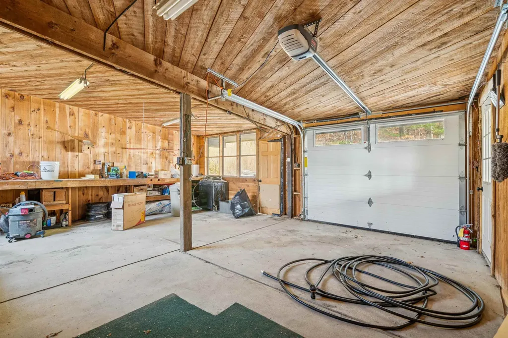 43 Eastman Road Sharon VT 05065