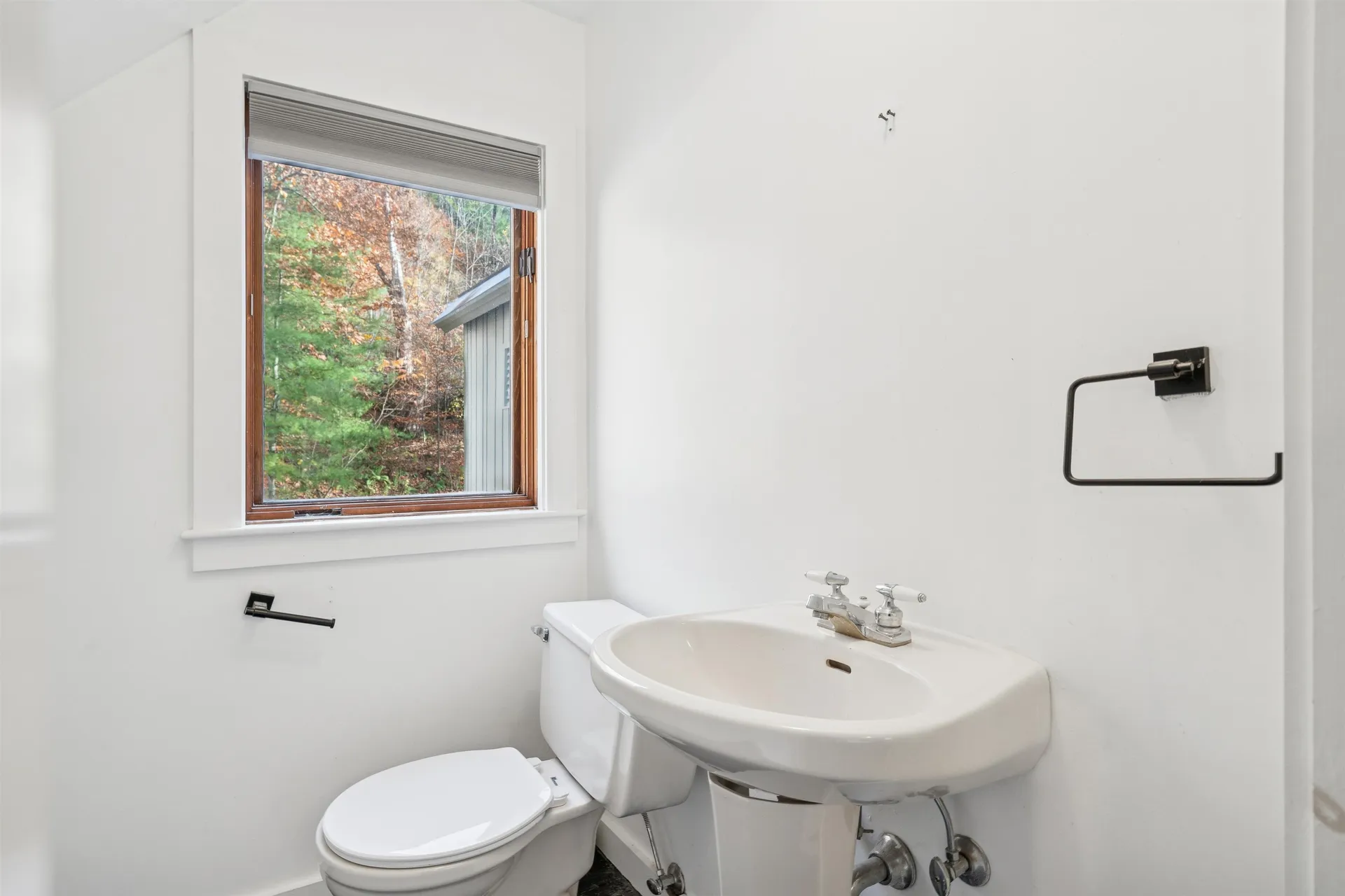 43 Eastman Road Sharon VT 05065