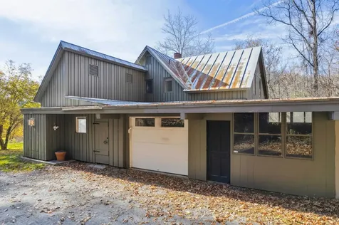 43 Eastman Road Sharon VT 05065