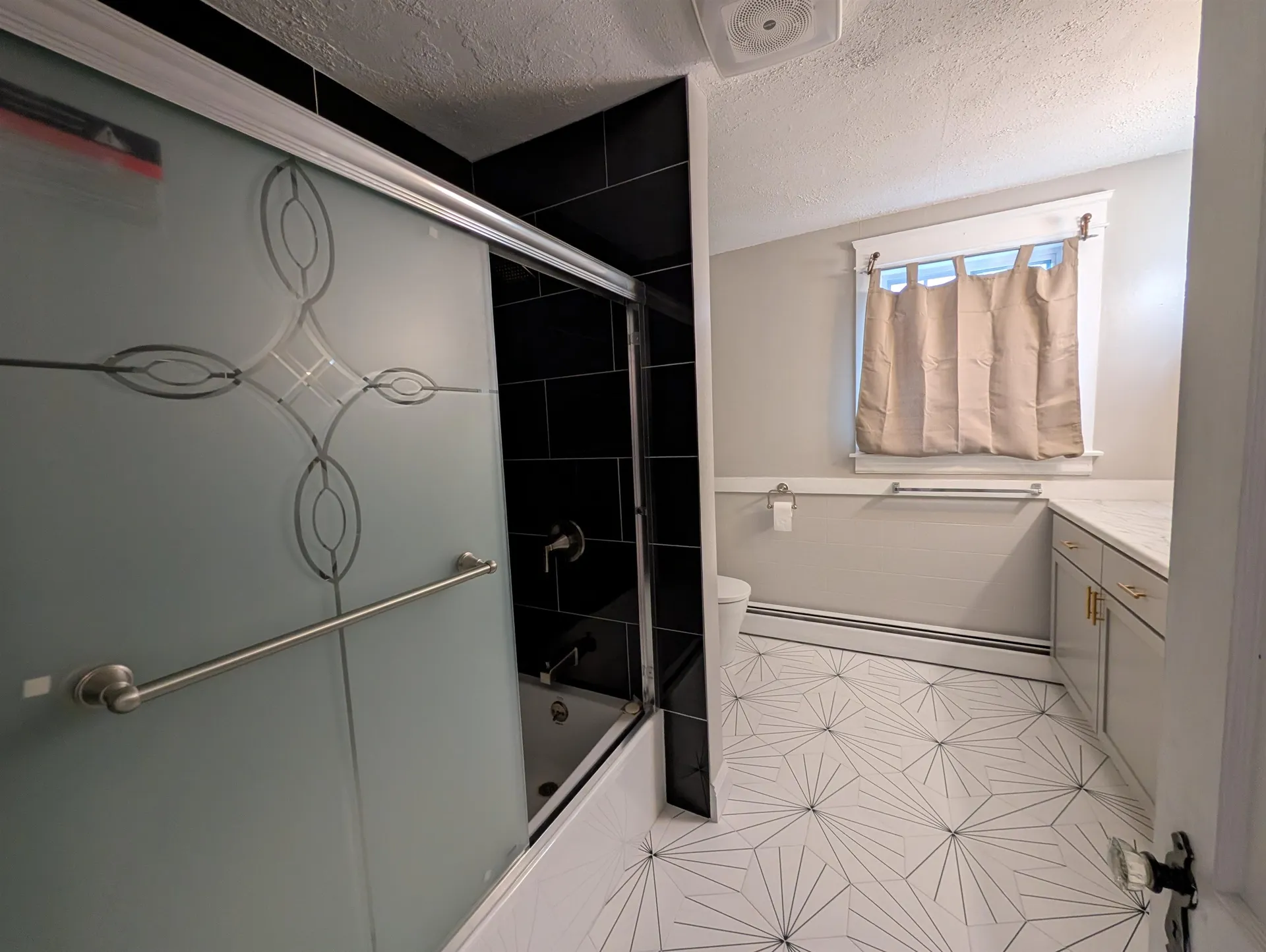 52 Mammoth Road Manchester NH 03109