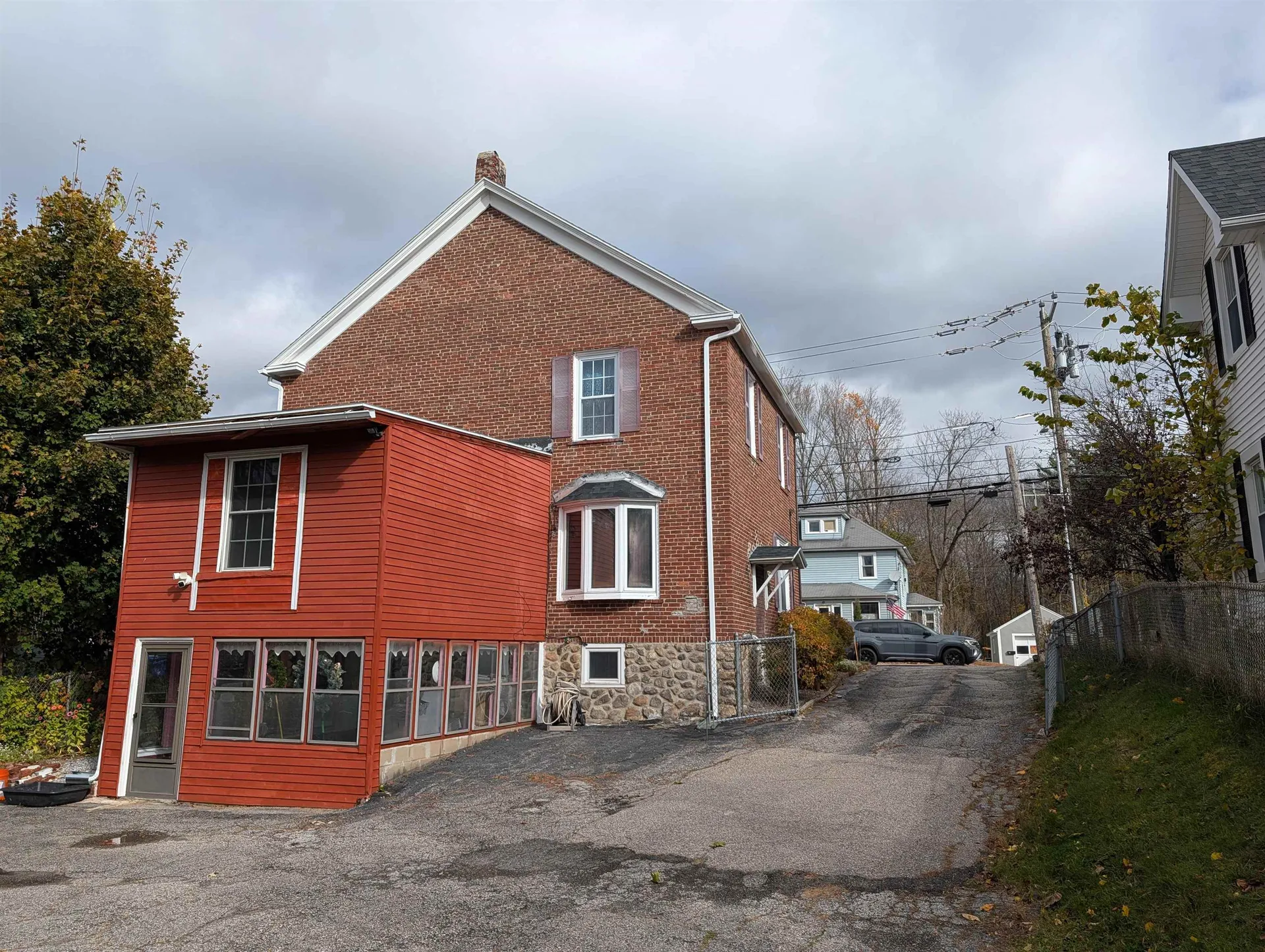 52 Mammoth Road Manchester NH 03109