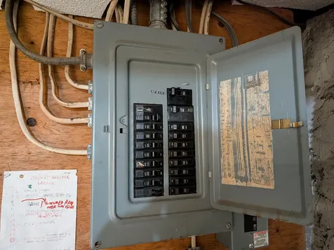 52 Mammoth Road Manchester NH 03109