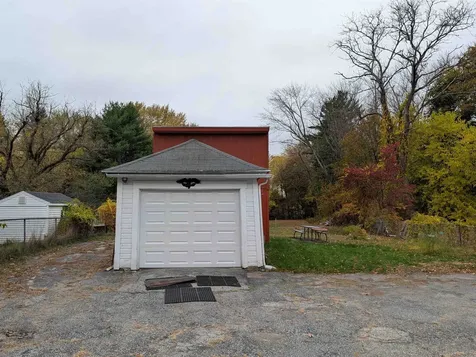 52 Mammoth Road Manchester NH 03109