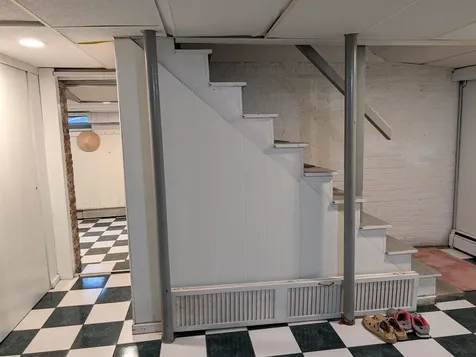 52 Mammoth Road Manchester NH 03109