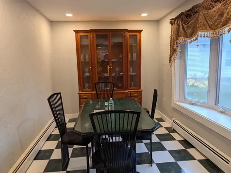 52 Mammoth Road Manchester NH 03109