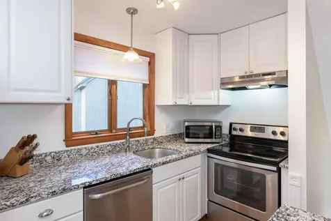 6 Cumberland Road Gilford NH 03249