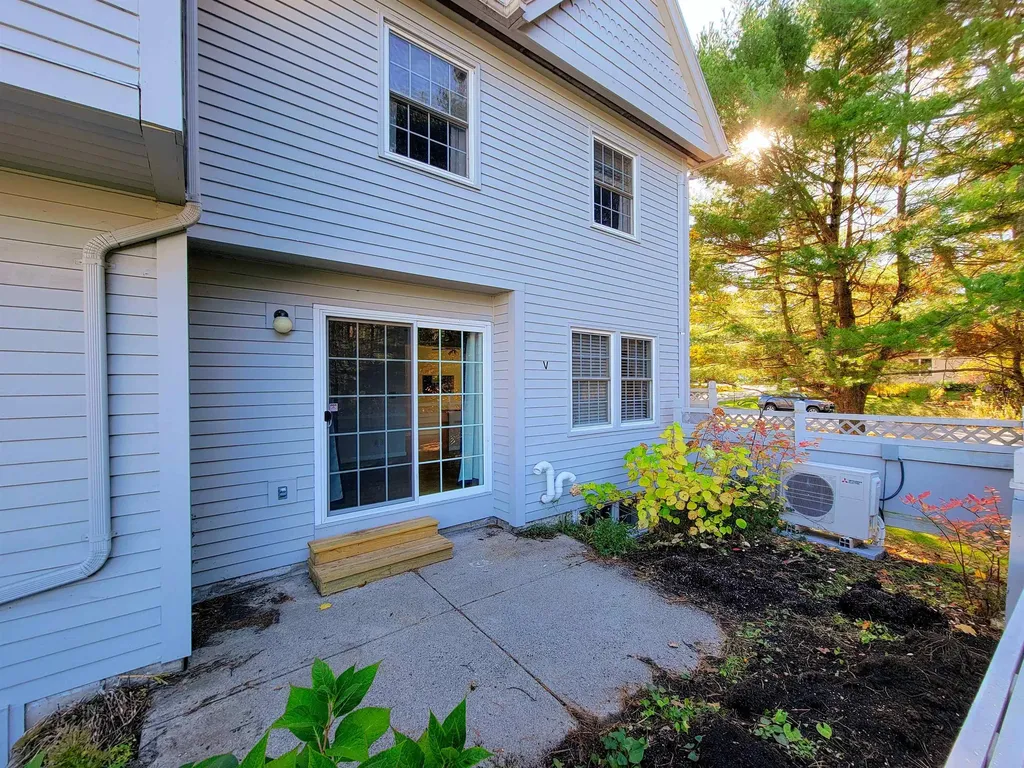 33 Harbor View Road South Burlington VT 05403