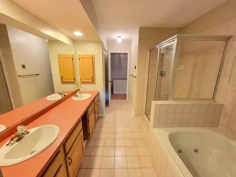 33 Harbor View Road South Burlington VT 05403