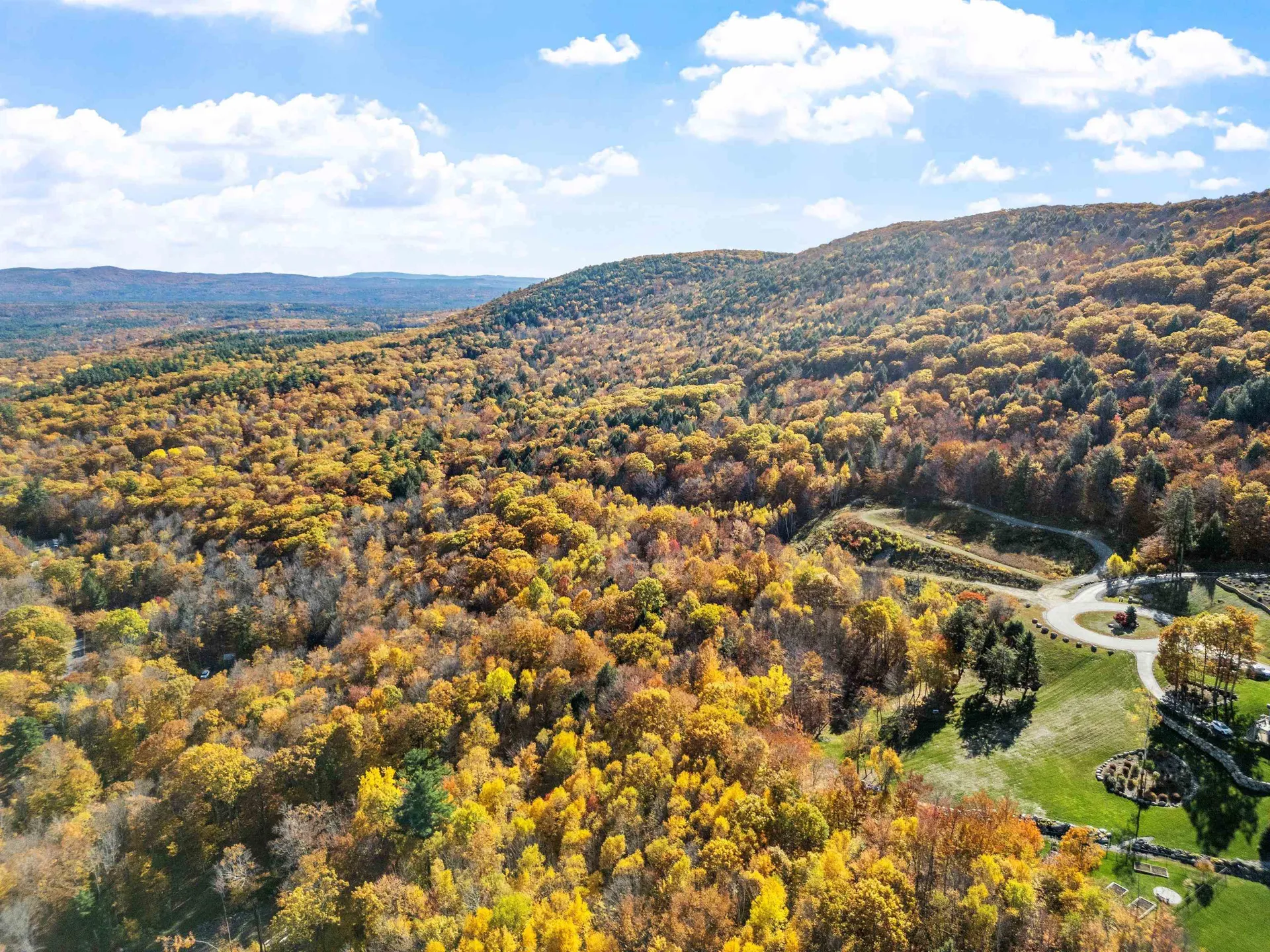 11/13/A High Point Drive Alton NH 03810