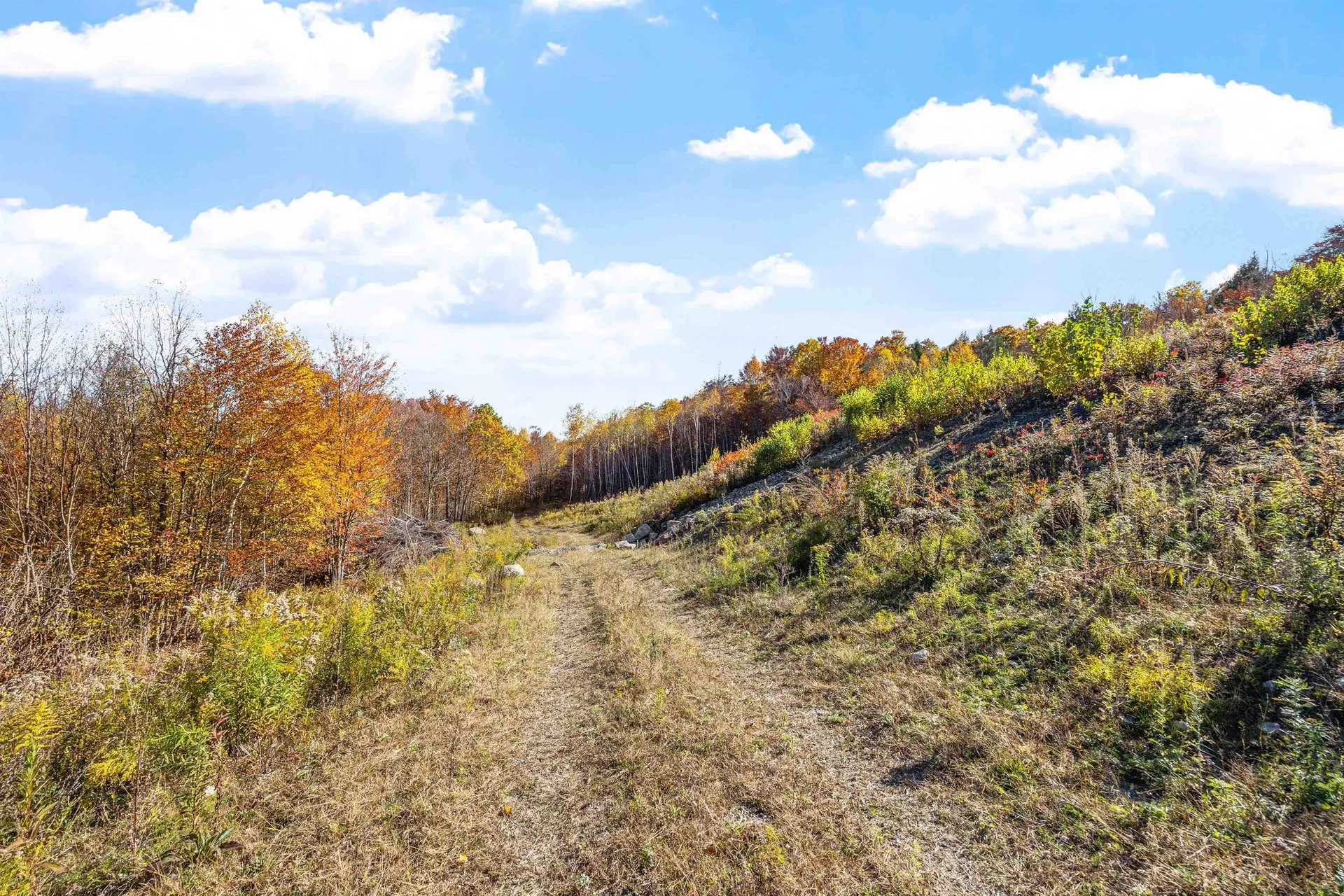 11/13/A High Point Drive Alton NH 03810