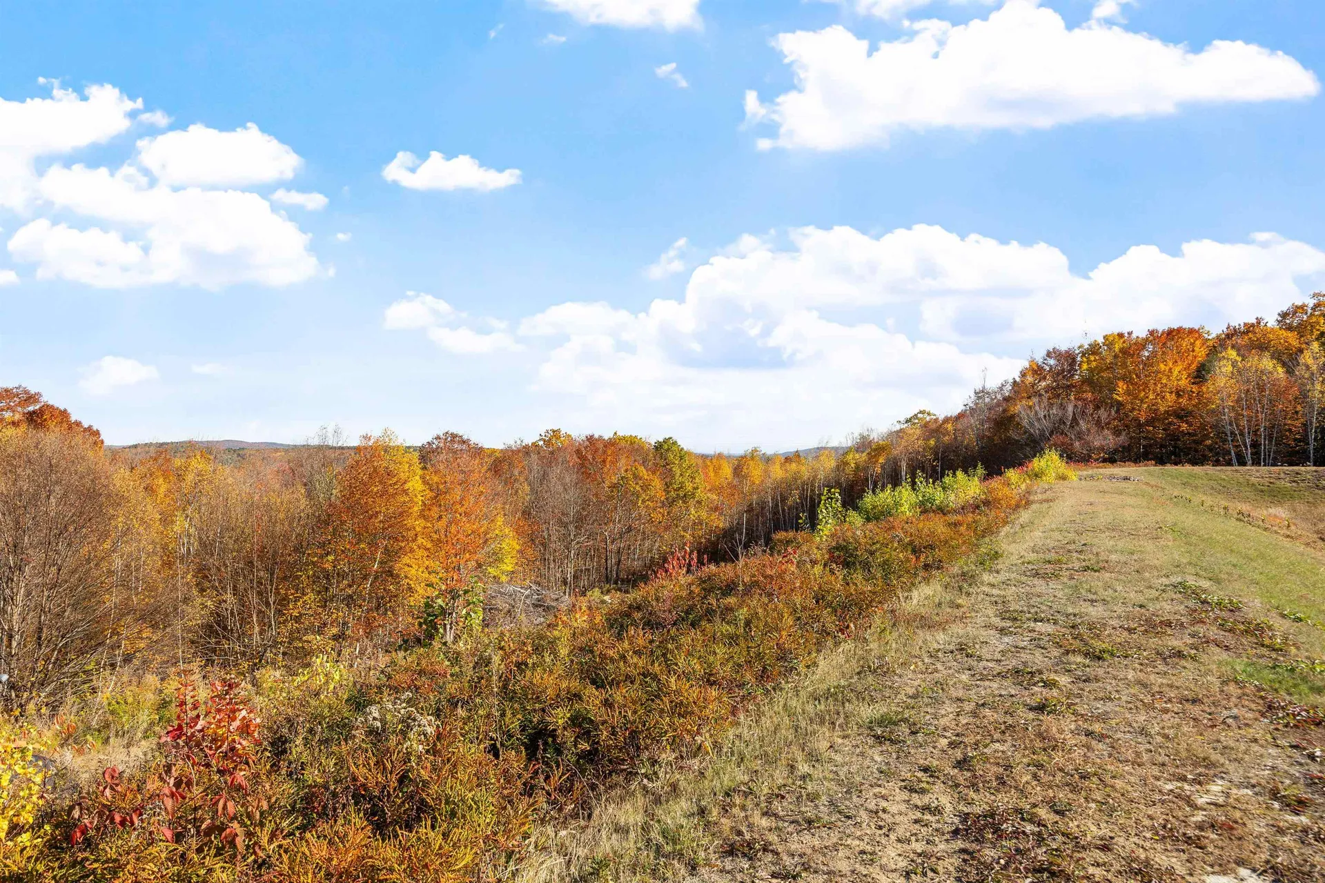 11/13/A High Point Drive Alton NH 03810