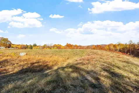 11/13/A High Point Drive Alton NH 03810