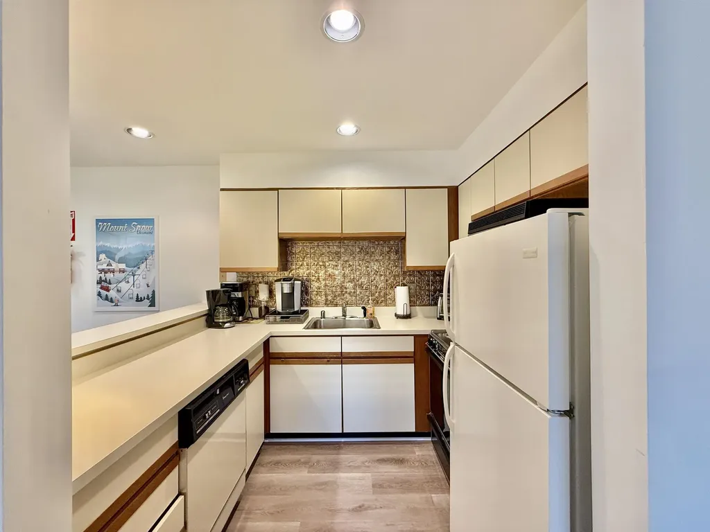 15D Mountain Village Dover VT 05356