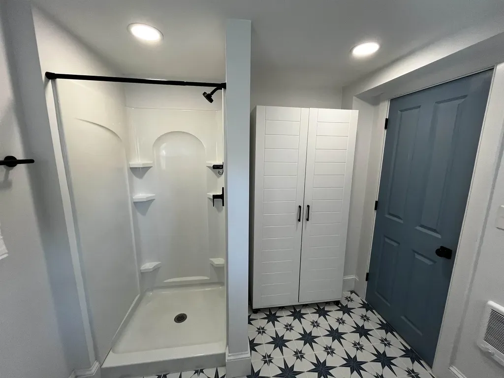 4 Rock Street Portsmouth NH 03801