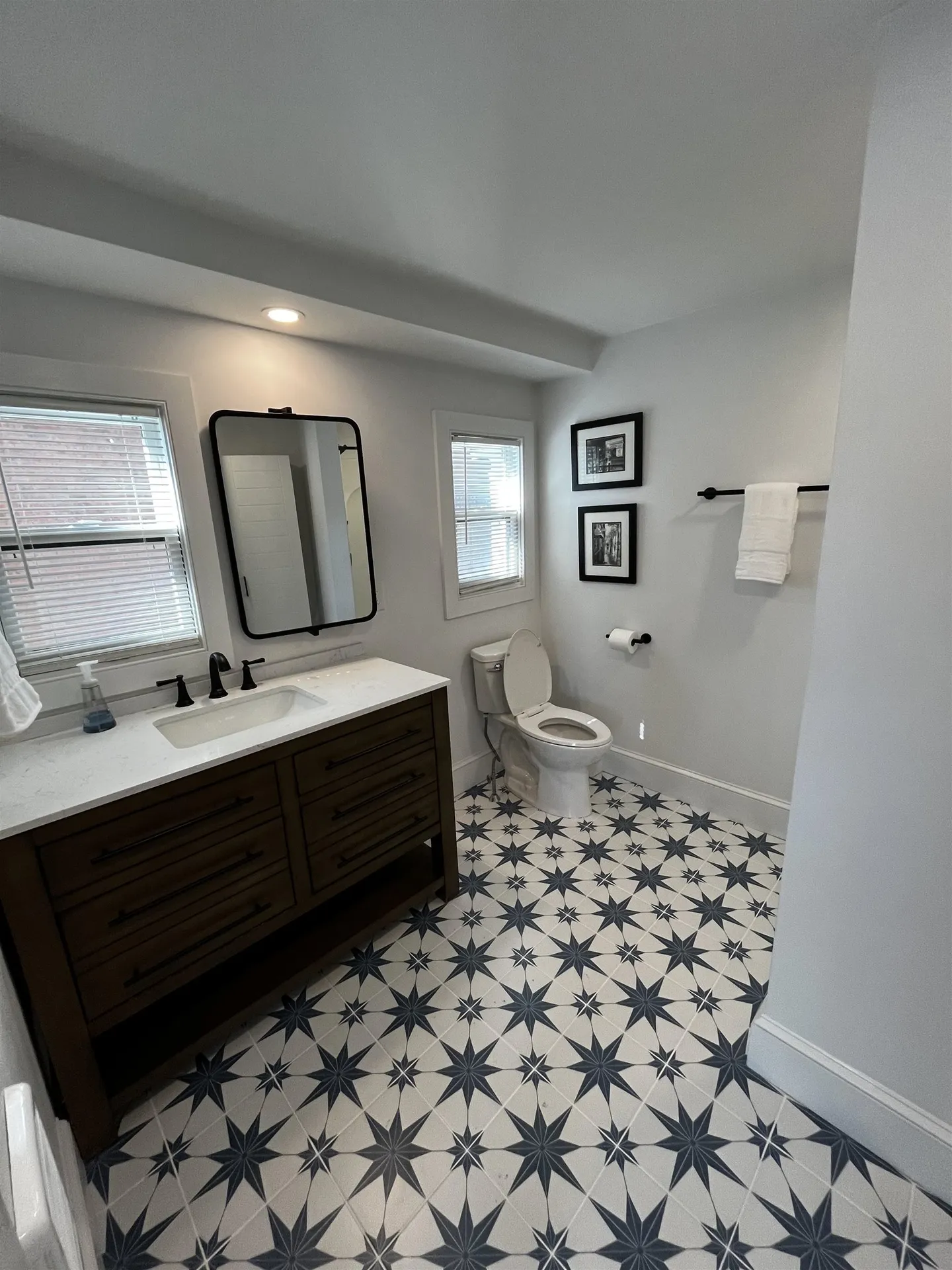 4 Rock Street Portsmouth NH 03801