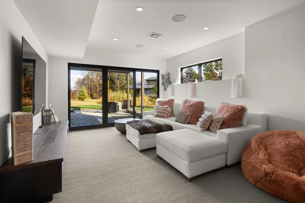 7 Natures Way Stowe VT 05672