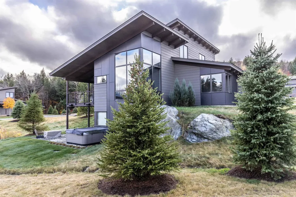 7 Natures Way Stowe VT 05672