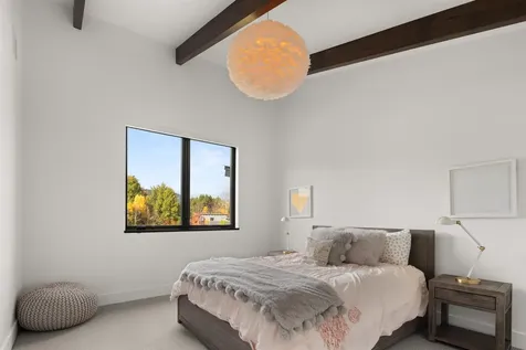 7 Natures Way Stowe VT 05672