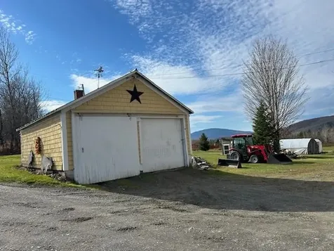 881 South Hill Road Stewartstown NH 03576