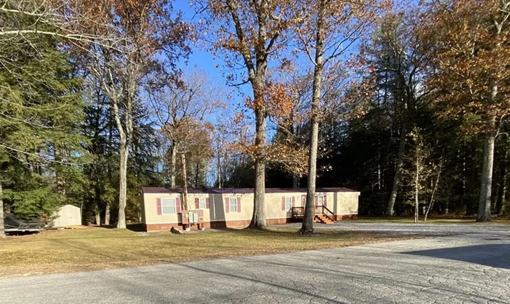 2337 2nd Nh Turnpike Deering NH 03244