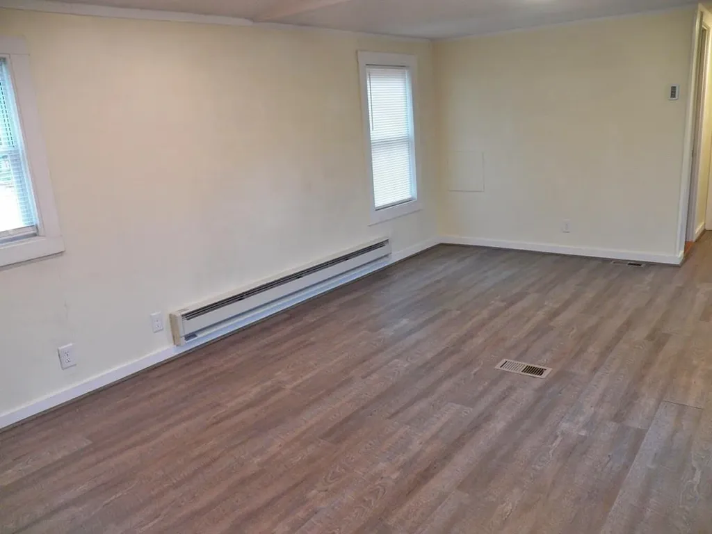 2337 2nd Nh Turnpike Deering NH 03244