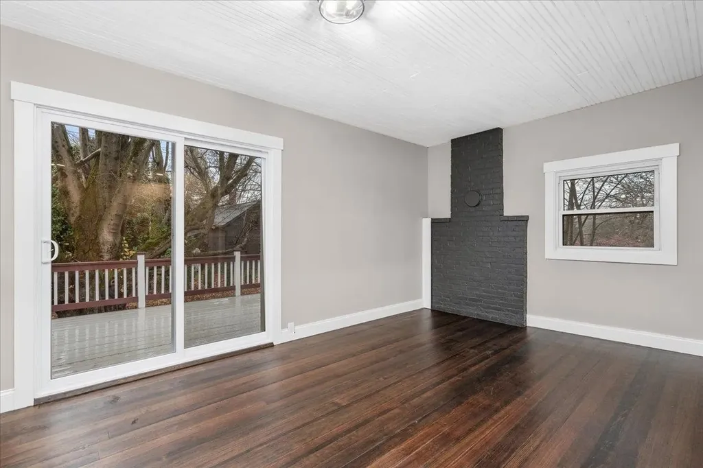 233 Pembroke Street Pembroke NH 03275