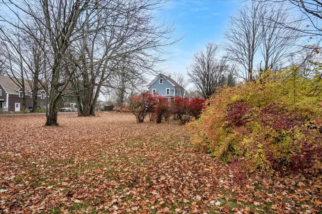 233 Pembroke Street Pembroke NH 03275