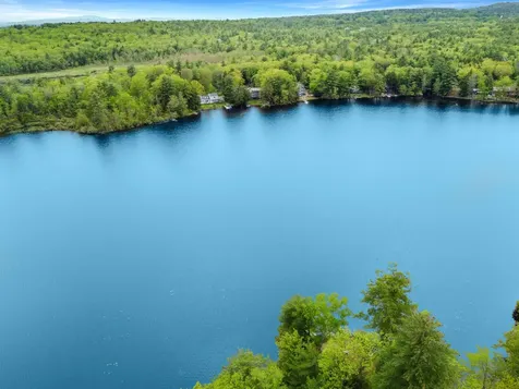 000 Pocumtuck Way Gilmanton NH 03237