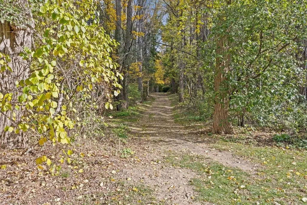 413 Locust Hill Shelburne VT 05482