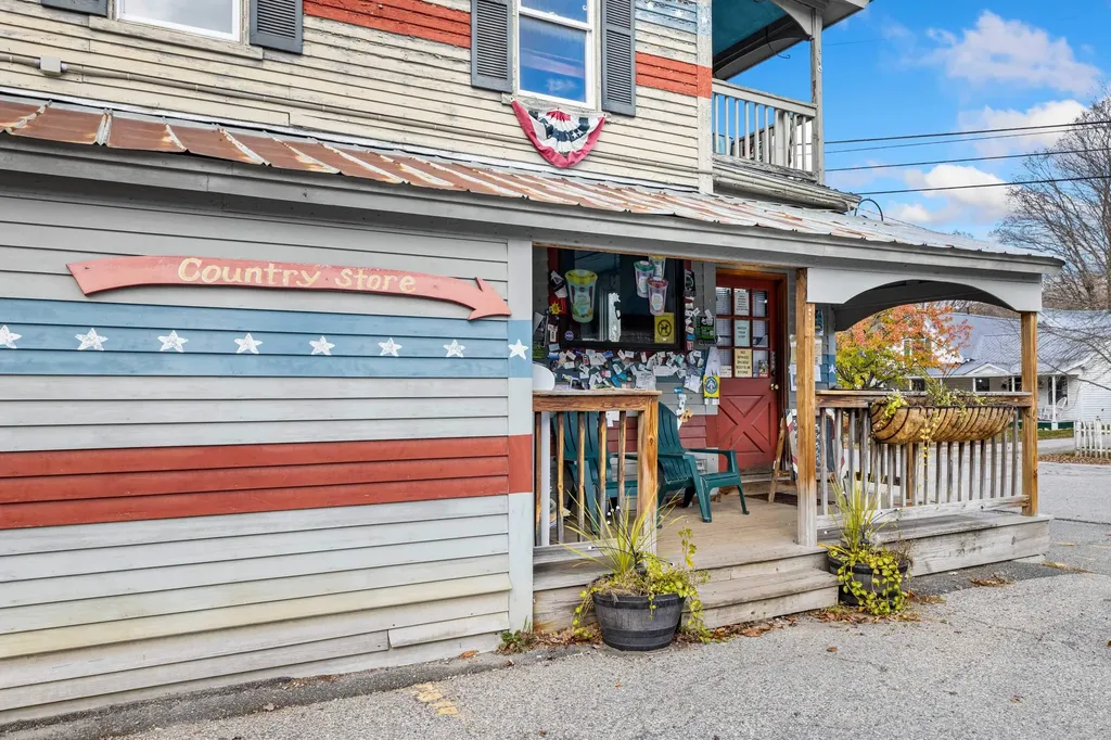 23 Main Street Wardsboro VT 05355