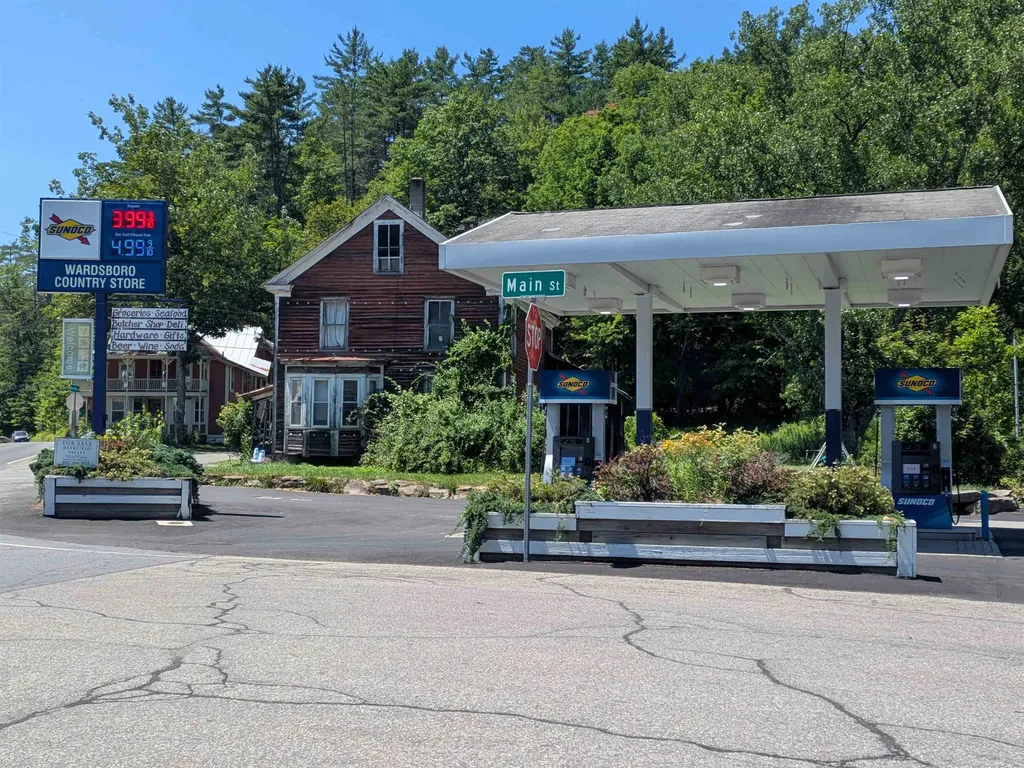 23 Main Street Wardsboro VT 05355