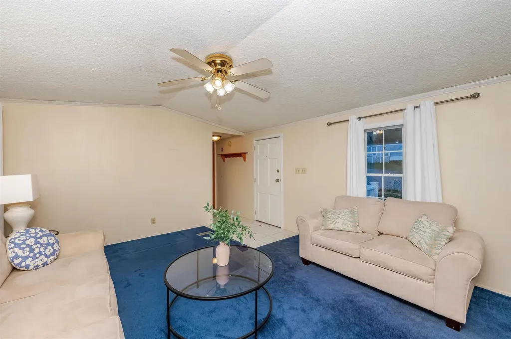 85 Princeton Street Newmarket NH 03857