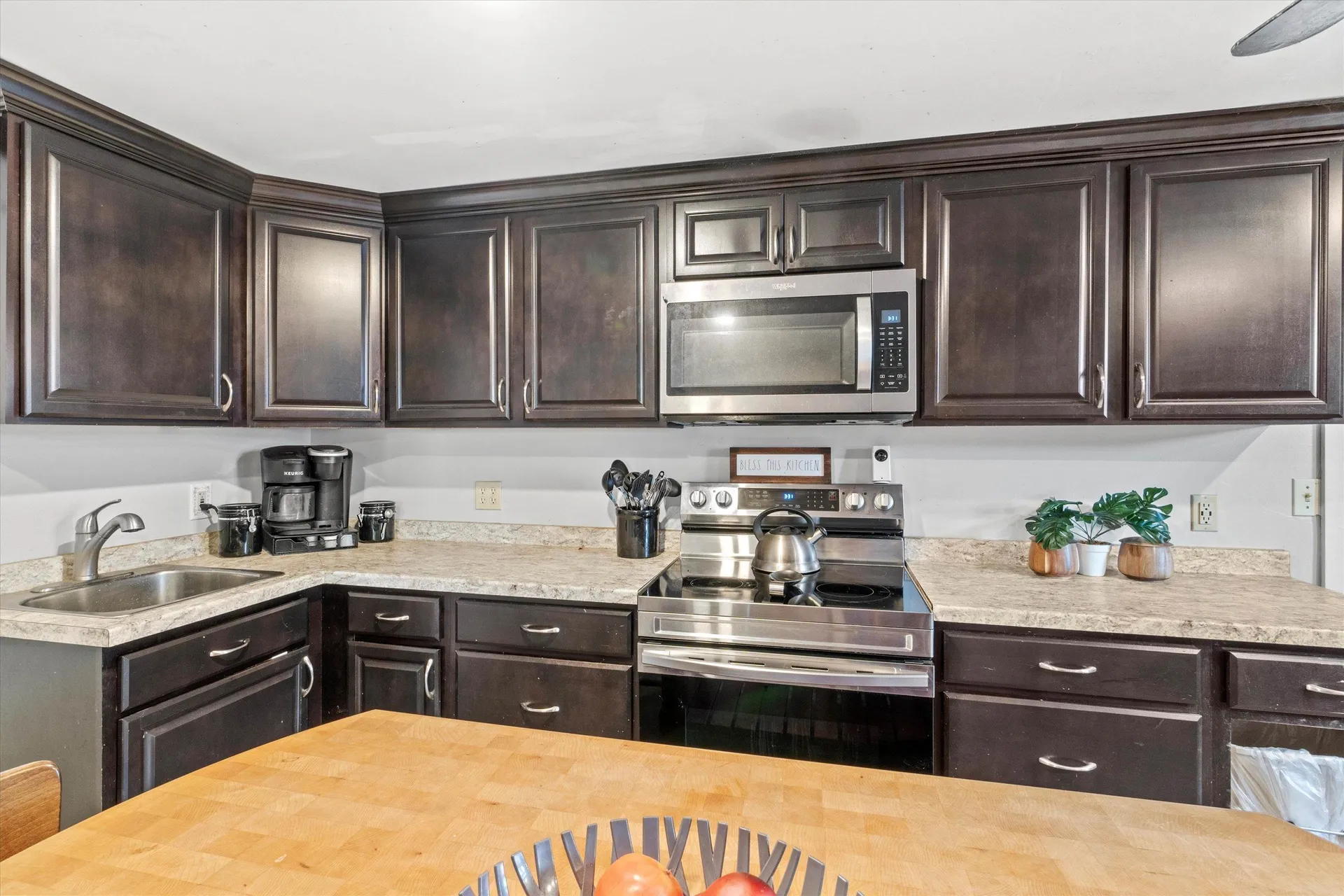 73 W Main Street Hillsborough NH 03244