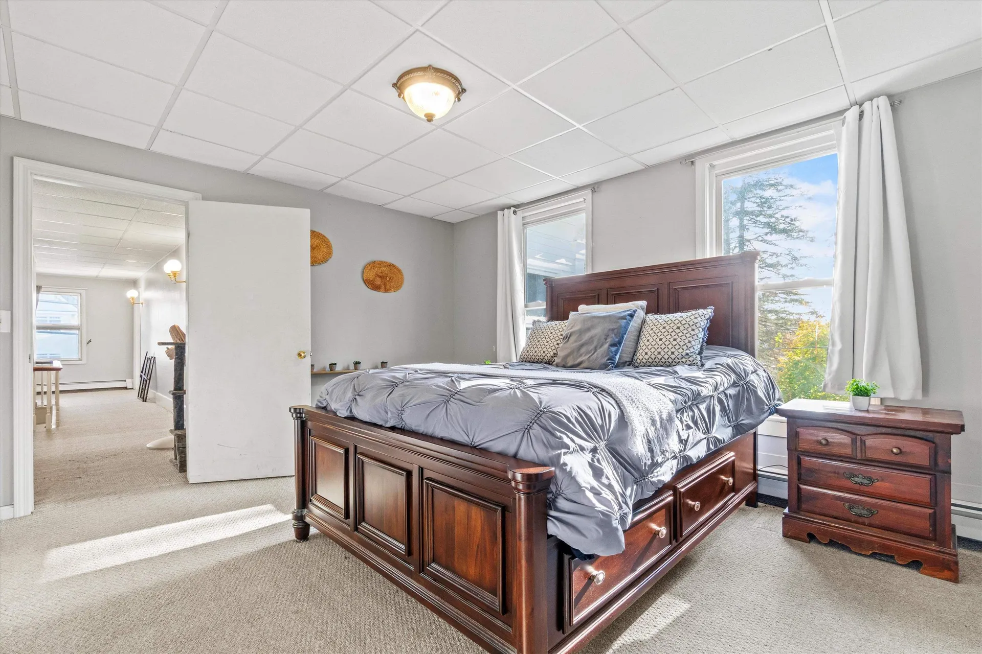 73 W Main Street Hillsborough NH 03244