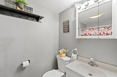 73 W Main Street Hillsborough NH 03244