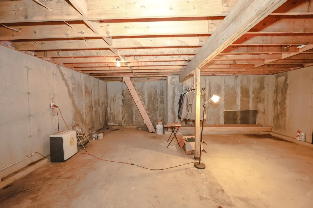 50 Pine Glen Road Hillsborough NH 03244