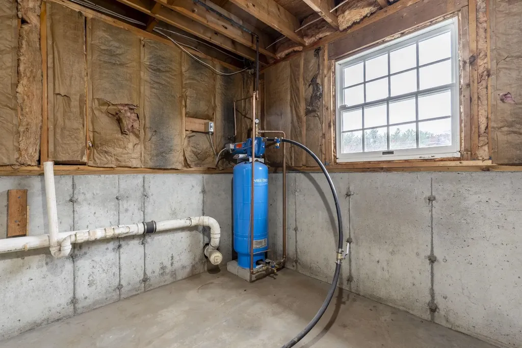 167 School Pond Road Danbury NH 03230