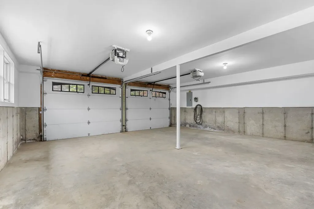 167 School Pond Road Danbury NH 03230