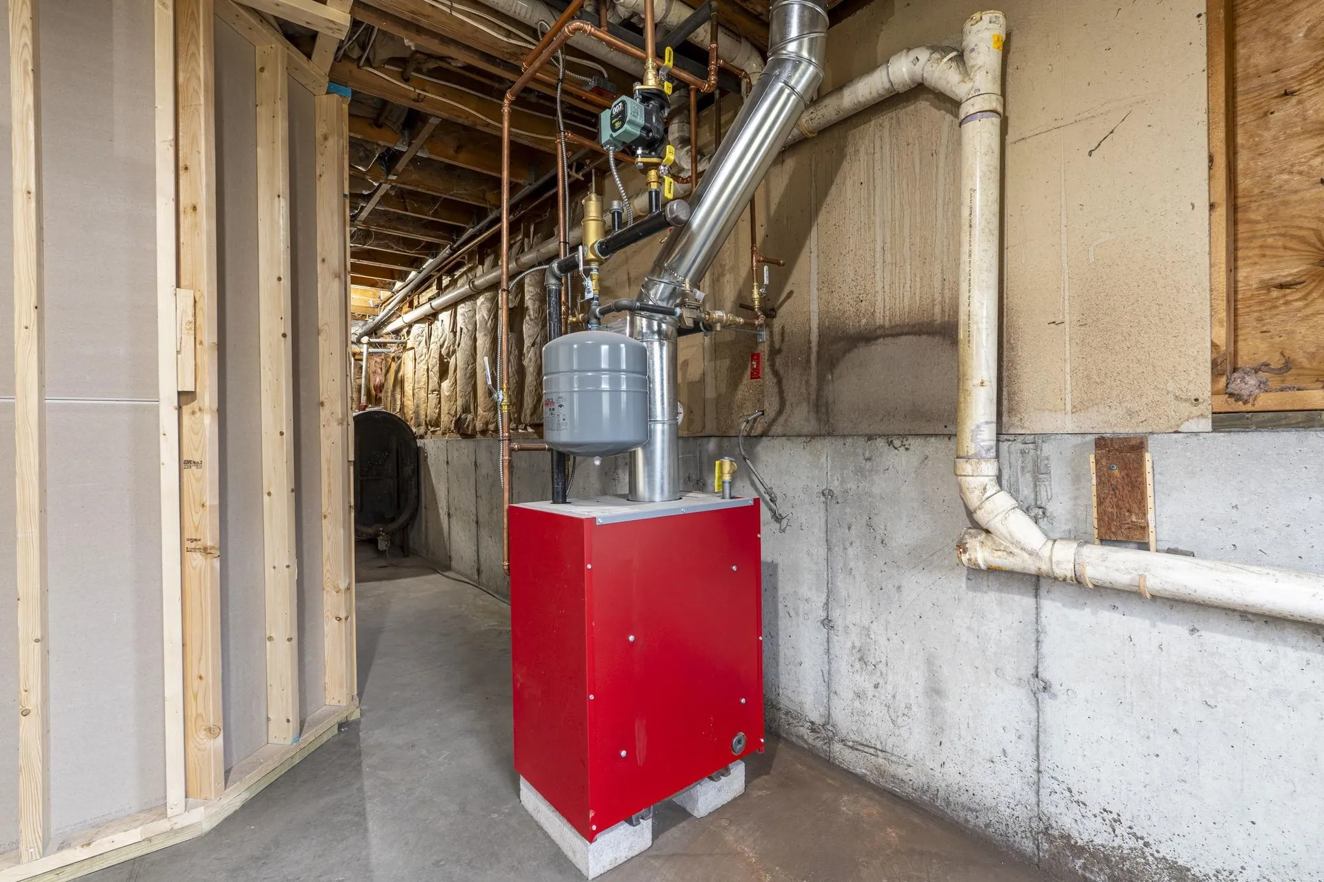 167 School Pond Road Danbury NH 03230