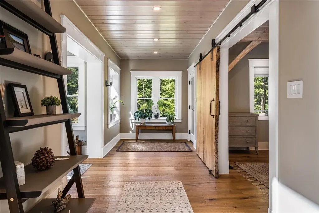 849 River Road Weare NH 03281