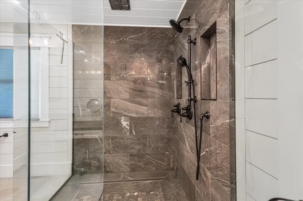 849 River Road Weare NH 03281