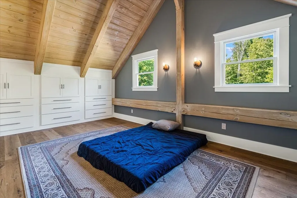 849 River Road Weare NH 03281