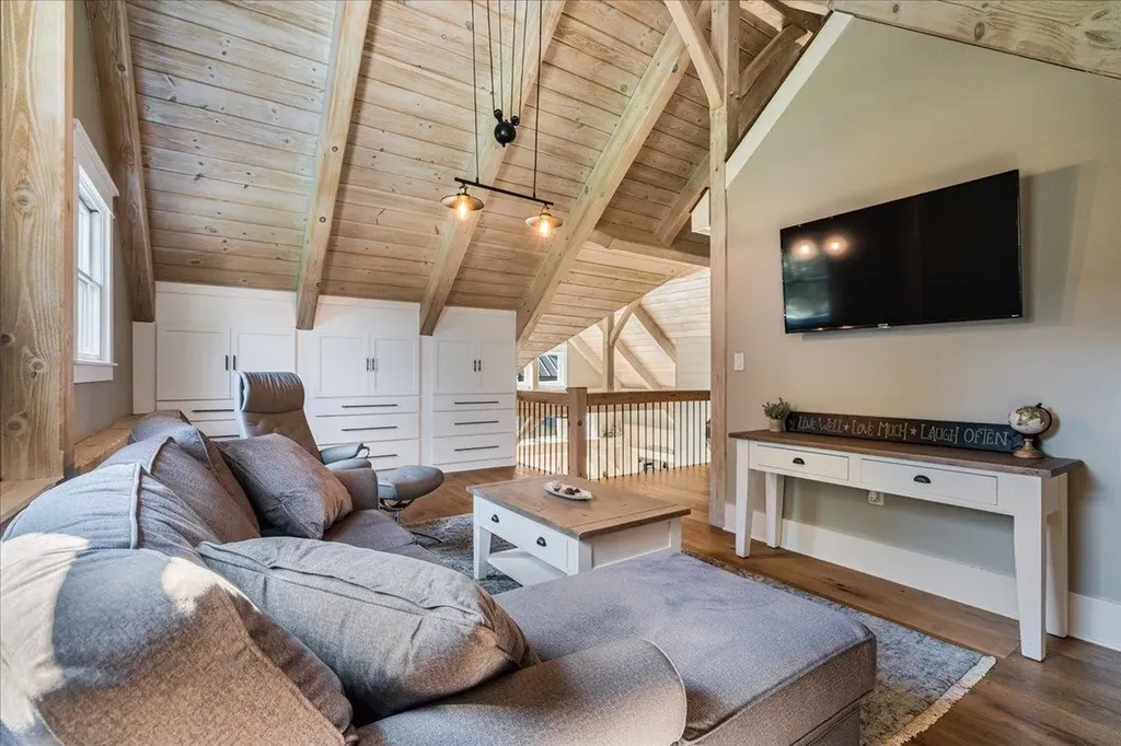 849 River Road Weare NH 03281