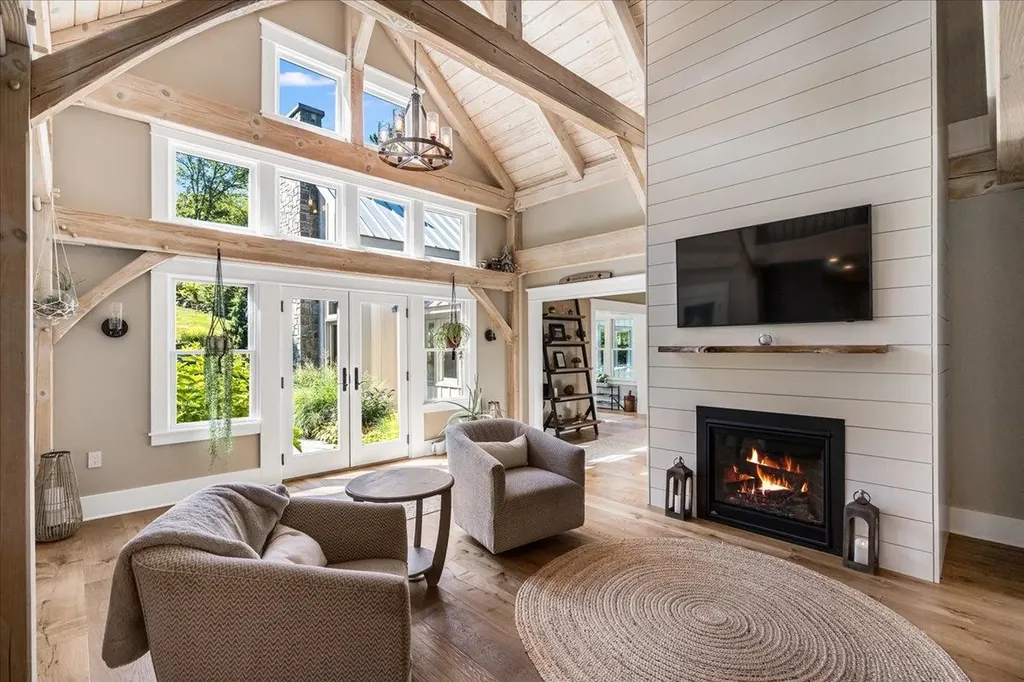 849 River Road Weare NH 03281