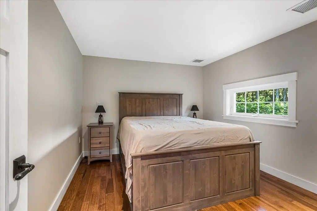 849 River Road Weare NH 03281