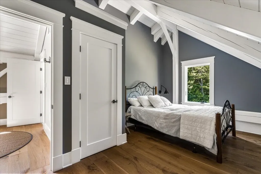 849 River Road Weare NH 03281