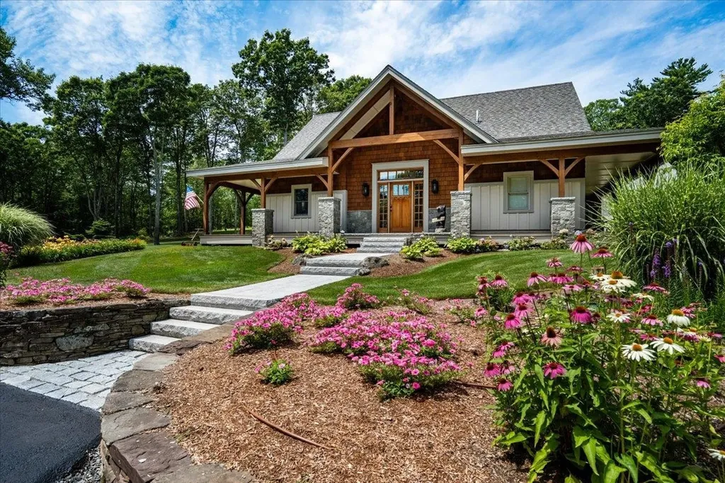 849 River Road Weare NH 03281