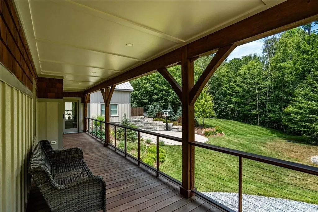 849 River Road Weare NH 03281