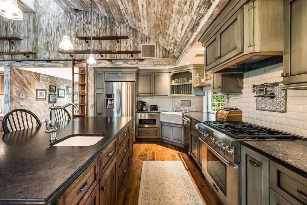 849 River Road Weare NH 03281