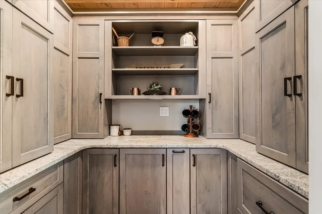 849 River Road Weare NH 03281